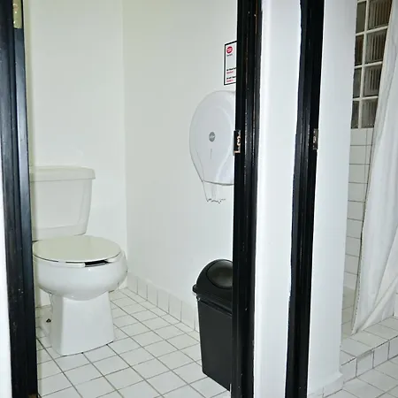 Hostel Mundo Joven Catedral-3